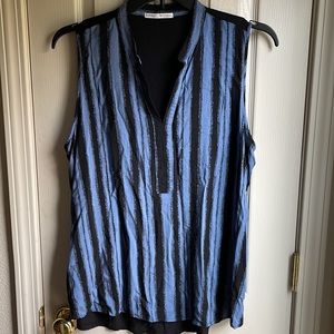 FEMME TRASICS  BLUE/BLACK SLEEVELESS BLOUSE SZ 2X